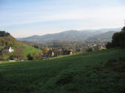 Blick nach Nordosten über Kuckucksbad ins Hexental nach Bollschweil und Sölden am 10.11.2006