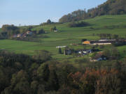 Tele-Blick vom Mühlebuck Merzhausen nach Süden zum Hauerhof am 10.11.2006
