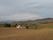 Blick nach Norden �ber den Riedhof zu Mauchen (rechts), Himmelberg und Rheintal (links) am 20.11.2006