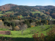 Blick vom Burgberg am 16.11.2006 nach Osten �bers Kandertal nach Malsburg (rechts) 