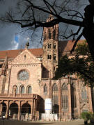Blick nach Norden zum Freiburger M�nster am 1.11.2006 - vor dem Regenschauer