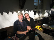 Herbstsonne auf der Terrasse am Raimartihof am 9.10.2006 um 15 Uhr