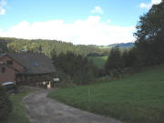 Blick nach Nordosten übers Schrofenhäusle in Bisten nach Breitnau am 5.10.2006