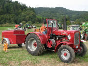 Einmalig: Der Deutz von Karl Schwer vom Reinerhof aus Furtwangen-Katzensteig mit Anh�nger