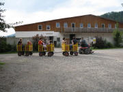 Kinderb�hnle vor der Reithalle des Baldenwegerhofs am 10.9.2006