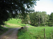 Blick nach Norden zum Wegweiser "Sexauer Haseneckle 375 m" am 12.9.2006