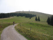 Blick nach S�dosten �ber den Weg von der Zastler zur Wilhelmer H�tte beim Immisberg hoch zum Feldberg