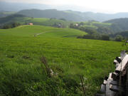 Blick vom Kandelberg �ber Rohr mit Rohrer-, Neubauern, Dissel- und Jockenhof (von rechts) zur Lindleh�h am 24.9.2006 sp�t abends
