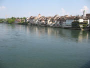 Blick von der Rheinbr�cke nach S�dosten  zu Rheinfelden CH am 28.4.2007