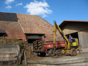 Franz Reichenbach am 19.8.2007 auf dem Bagger am Misthaufen