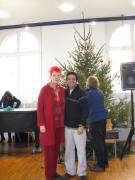 Zwei "Macher" von "B�rger helfen B�rgern": Sissi Walther-Kligler und Qudus Nazari am 25.12.2007