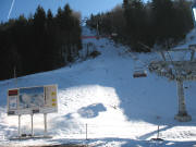 Blick nach S�dosten hoch zum neuen Sessellift vom Fahler Loch aus am 3.2.2007