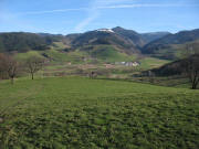 Blick von der Immi am 9.2.2007 nach Osten �ber Weilersbach und Zastler hoch zum H�usleberg und Hinterwaldkopf