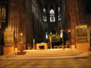 Blick zu Kopien von Dreik�nigsaltar (links) und Annenaltar (rechts) am 12.2.2007