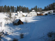 Blick nach Norden zum H�uslemaierhof bei Buchenbach am 26.1.2007