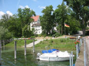 Blick nach Nordwesten von der Schiffl�nde zur Schlo�schule Gaienhofen am 12.6.2007