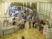 Blick in die Stadtbibliothek im EG am 5.6.2007