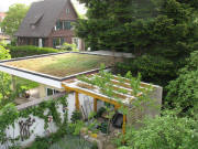 Blick nach Nordosten zu Abstellraum, Garage Barck und Garage Kaspar