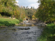 Blick zur Dreisam nach Osten am Sandfang am 17.10.2007 - Fischtreppe im Bau rechts