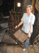 Alter Kinderschlitten in der Scheune - pr�sentiert von Mariele Loy am 23.9.2007