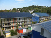 Blick nach Nordosten �ber die Solarsiedlung zum Lorettoberg am 22.9.2007