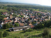 Blick ob St.Anton-Kapelle nach S�den �ber Wasenweiler bis zum Tuniberg und Gottenheim am 13.9.2007
