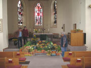 Schmuck f�r Erntedank in der Wolfenweiler Kirche am 29.9.2007