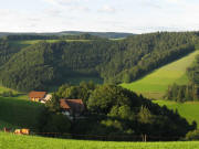 Blick nach Nordwesten �ber Rufenh�usle und Schweigbrunnen zum Rohrberg ob Schmiedsh�usle am 25.8.2008