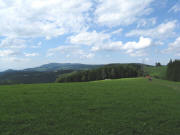 Blick nach Norden am 18.8.2008 �ber Neuh�usle und St. M�rgen zum Kandel