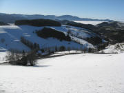 Blick vom Kapfhof am 23.12.2008 nach S�den �ber den Dieschenhof und Oberibental zu Dreisamtal-Nebel und Schauinsland