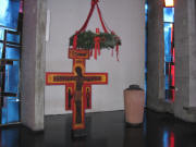 Das Taizé-Kreuz im Advent in der Auferstehungskirche