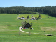 Blick nach Osten �bers Moosh�usle zum F�rberh�usle am 11.5.2008