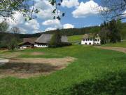 Blick nach Nordwesten zum �hlerhof im Rengental am 13.5.2008