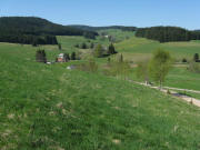 Blick �ber den Urishof (Dach) nach Westen ins Eckbach am 11.5.2008