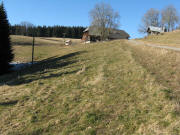 Blick nach Nordwesten hoch zum F�rsatzhof am 16.8.2008