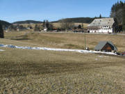 Blick nach Nordwesten �ber Skilift und Schneckenhof zum Hochberg am 11.2.2008
