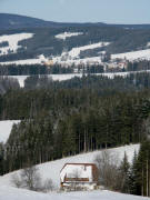 Tele-Blick vom Thurner nach Nordwesten auf St.M�rgen am 3.2.2008 - alles wei�
