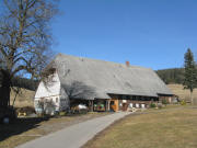 Blick nach Norden zum Urishof in Mittelschollach am 11.2.2008