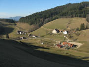 Blick vom Spitzh�usle nach Nordwesten ins Weilersbach am 17.2.2008 zum Fre�lehof und Pferdehof (vorne)
