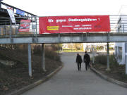 Blick nach Westen auf dem PH-Gel�nde am 24.1.2008: "Wir gegen Studiengeb�hren" - "Ich habe fertig?"