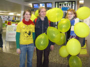 Valerie, Ulrich und Sarah (von links) - Geb�hrenaktive am 24.1.2008 an der PH