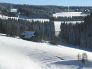 Tele-Blick nach S�den �ber Wilmenhof und Christenmartinshof zum Thurner am 19.12.2007