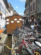 B�chle in der Salzstrasse am 28.6.2008 - von der W�rstlebude �berbaut