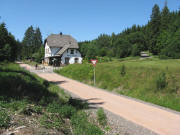 Blick nach S�den zum ehem. Bahnhof Kappel-Gr�nwald am 10.7.2008