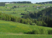 Blick �ber Lenzkirch-Berg nach Westen auf Saig am 13.5.2008