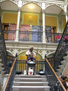 Tilo Wachter und die nachempfundene Gletschermumie �tzi am 2.3.2008