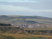 Blick vom Hermensberg - von Leiselheim kommend - nach Nordosten auf K�nigschaffhausen am 15.11.2008