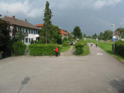 Blick nach Osten �ber Giersbergweg und Radweg am 27.6.2009 - Regenbogen