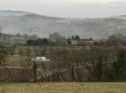 Tele-Blick von der Stra�e Schallsingen - St.Johannis Breite nach Nordwesten zum Steinenkreuzle am 4.2.2009