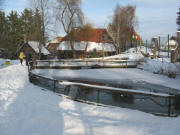 Blick nach Osten am 16.1.2009 �ber den zugefrorenen Fischteich zum Kreuzhof